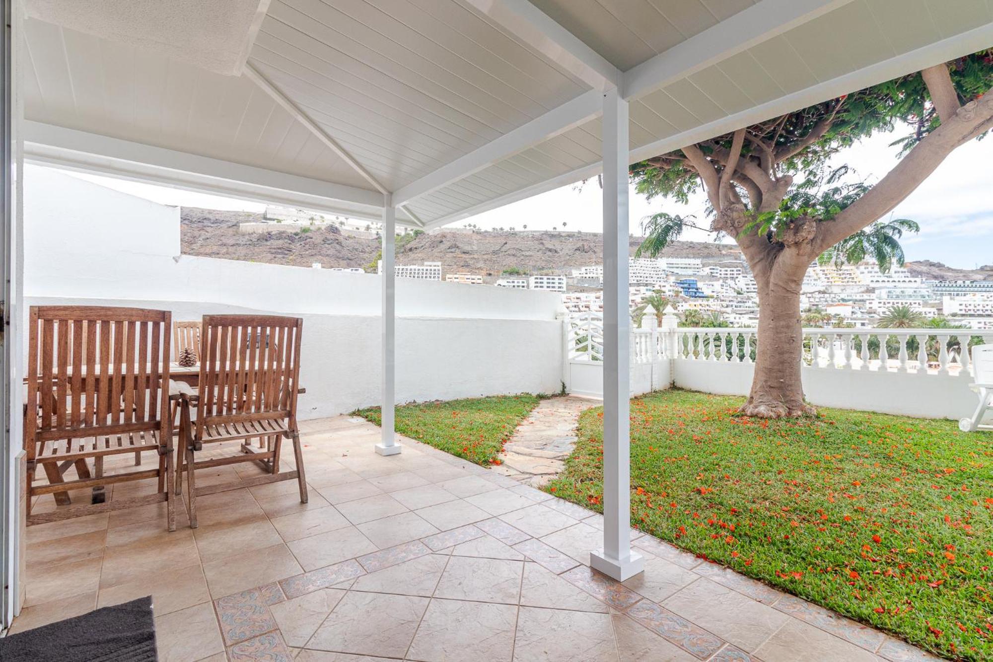 Вилла Flatguest Orinoco + Pool + Terrace + Garden Моган Экстерьер фото